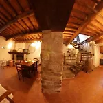 مزرعة للإقامة Molino Del Ponte
